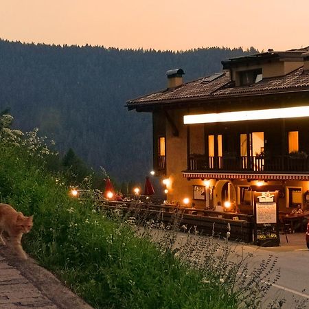 Maso Sveseri Montesover Bagian luar foto