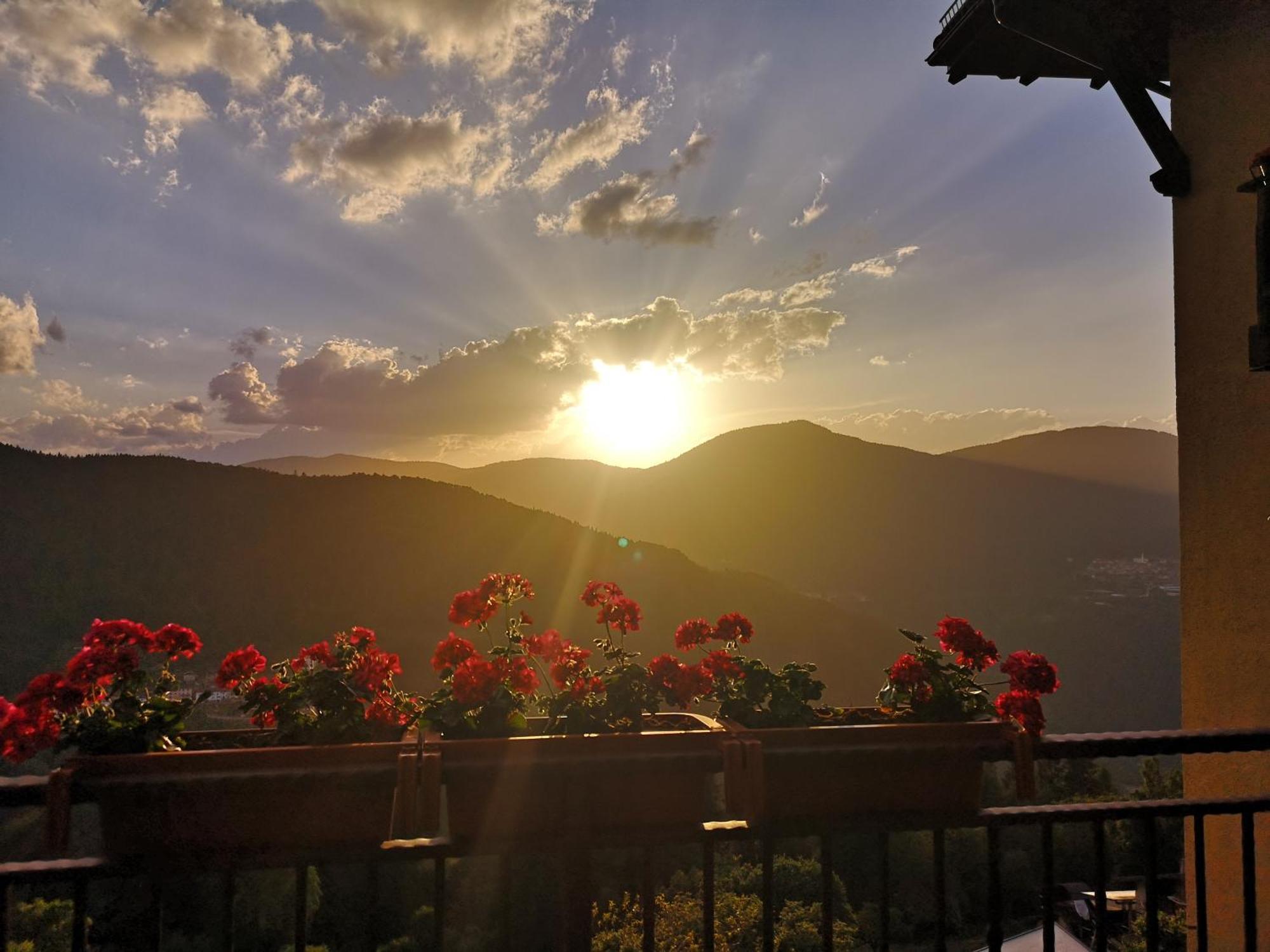 Maso Sveseri Montesover Bagian luar foto